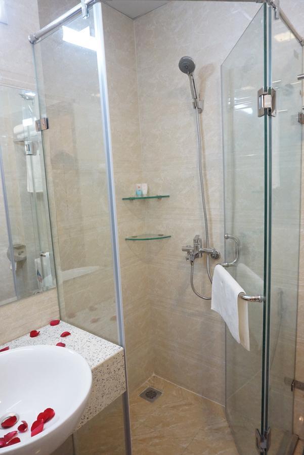 Ngan Ha Hotel Hanoi Bagian luar foto